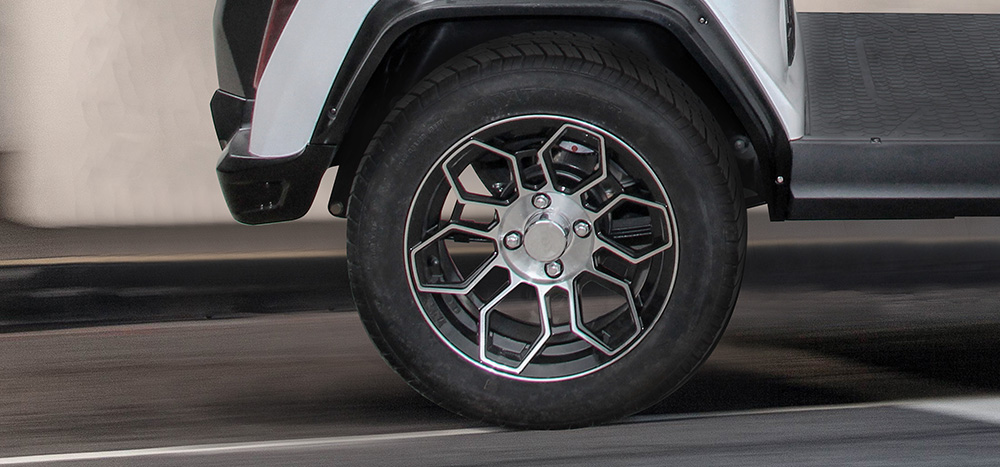detail d5 TIRES 1
